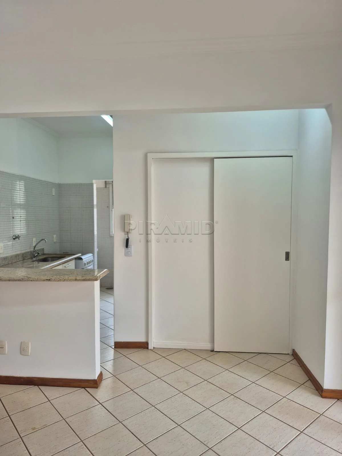 Alugar Apartamento / Padr&atilde;o em Ribeir&atilde;o Preto R$ 1.600,00 - Foto 7