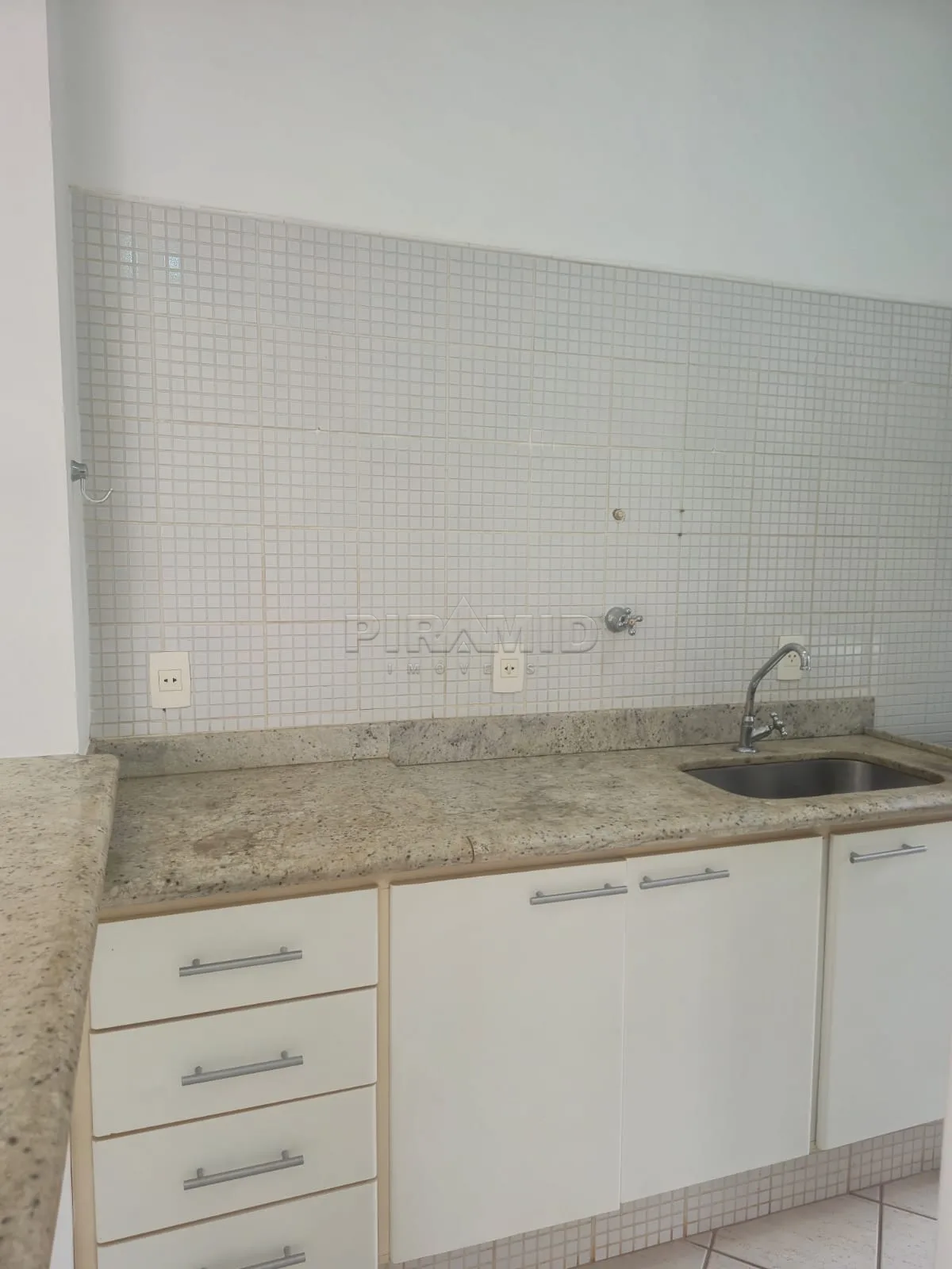 Alugar Apartamento / Padr&atilde;o em Ribeir&atilde;o Preto R$ 1.600,00 - Foto 8