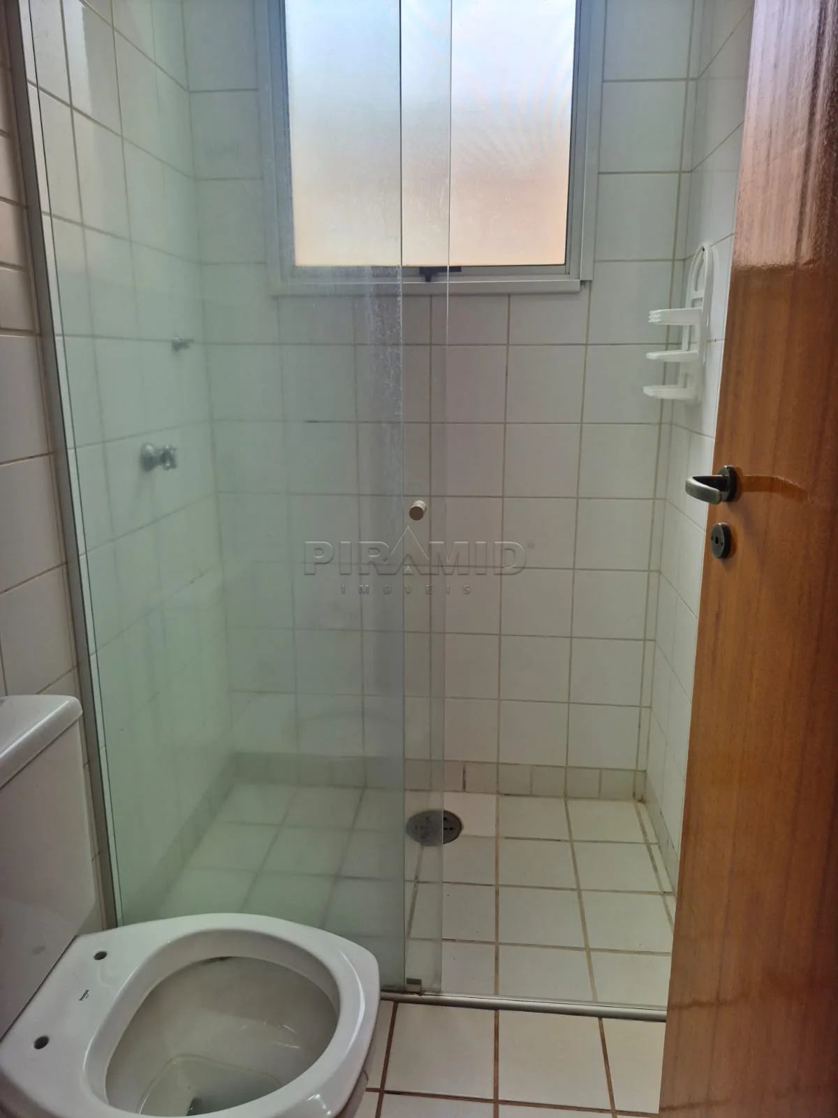 Alugar Apartamento / Padr&atilde;o em Ribeir&atilde;o Preto R$ 1.600,00 - Foto 17