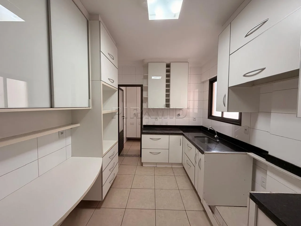 Alugar Apartamento / Padr&atilde;o em Ribeir&atilde;o Preto R$ 3.900,00 - Foto 8