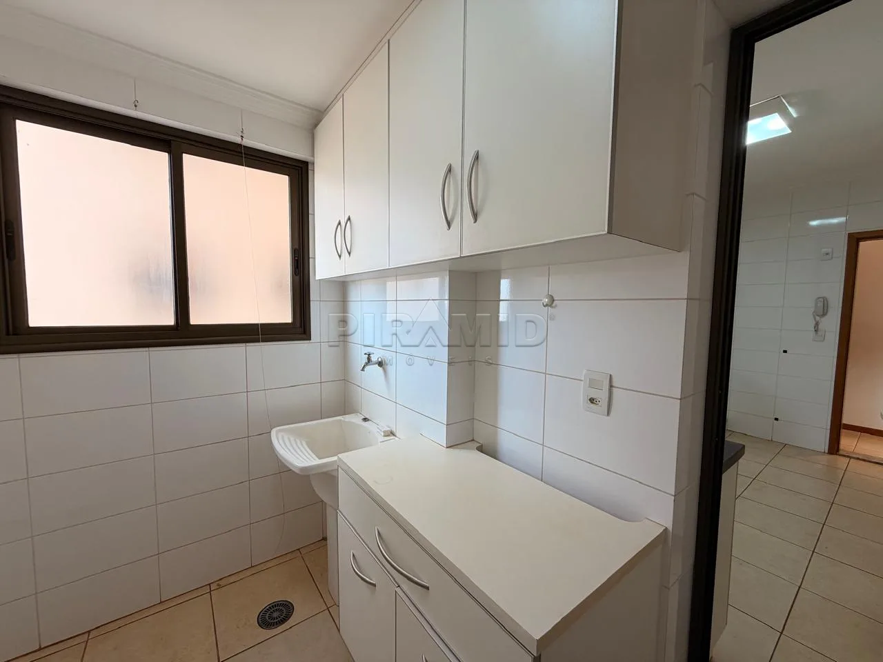 Alugar Apartamento / Padr&atilde;o em Ribeir&atilde;o Preto R$ 3.900,00 - Foto 13