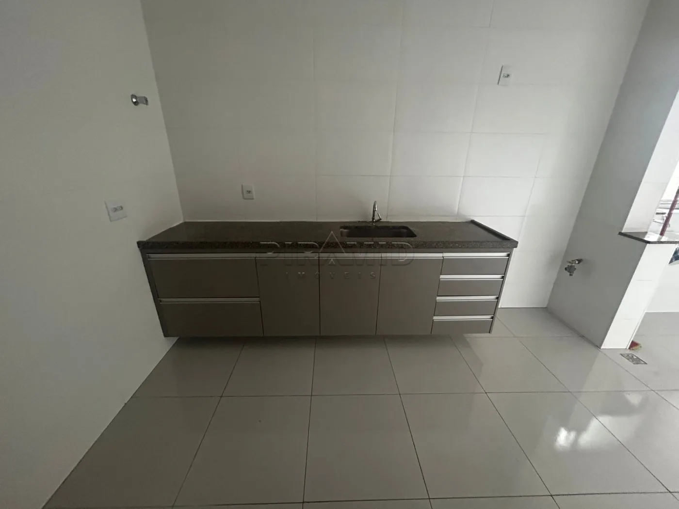 Alugar Apartamento / Padr&atilde;o em Ribeir&atilde;o Preto R$ 2.200,00 - Foto 3