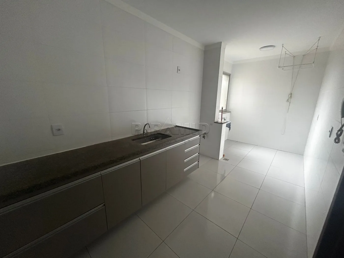 Alugar Apartamento / Padr&atilde;o em Ribeir&atilde;o Preto R$ 2.200,00 - Foto 4