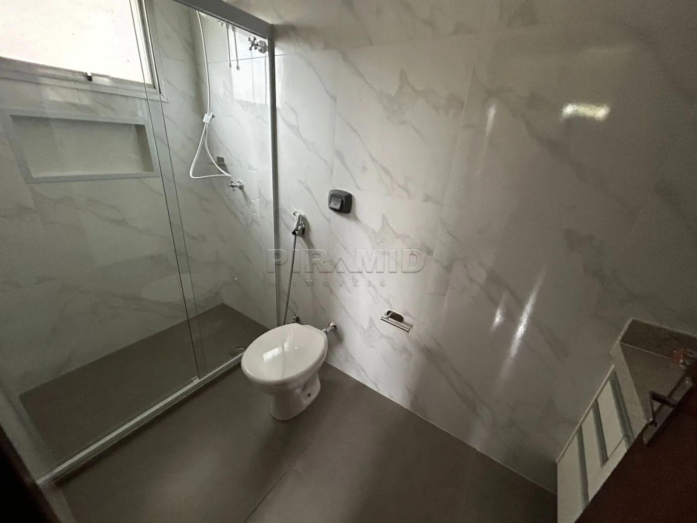 Alugar Apartamento / Padr&atilde;o em Ribeir&atilde;o Preto R$ 2.200,00 - Foto 15