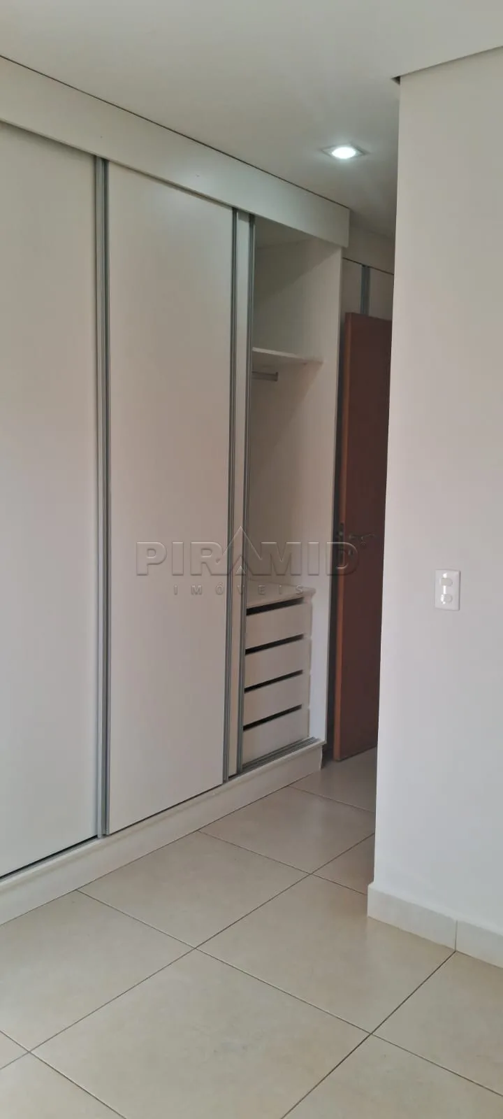 Alugar Apartamento / Padr&atilde;o em Ribeir&atilde;o Preto R$ 2.200,00 - Foto 17