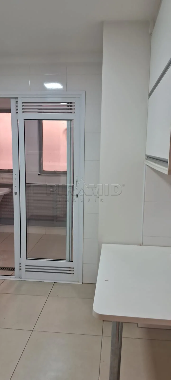 Alugar Apartamento / Padr&atilde;o em Ribeir&atilde;o Preto R$ 2.200,00 - Foto 22