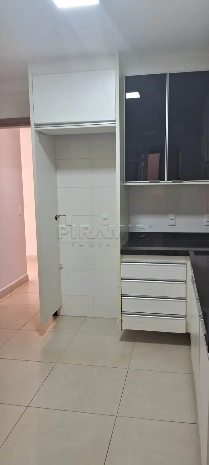 Alugar Apartamento / Padr&atilde;o em Ribeir&atilde;o Preto R$ 2.200,00 - Foto 30