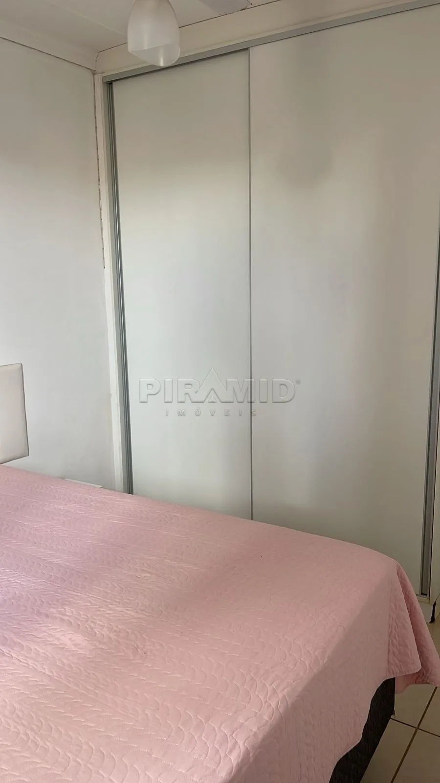 Alugar Apartamento / Padr&atilde;o em Ribeir&atilde;o Preto R$ 1.700,00 - Foto 17