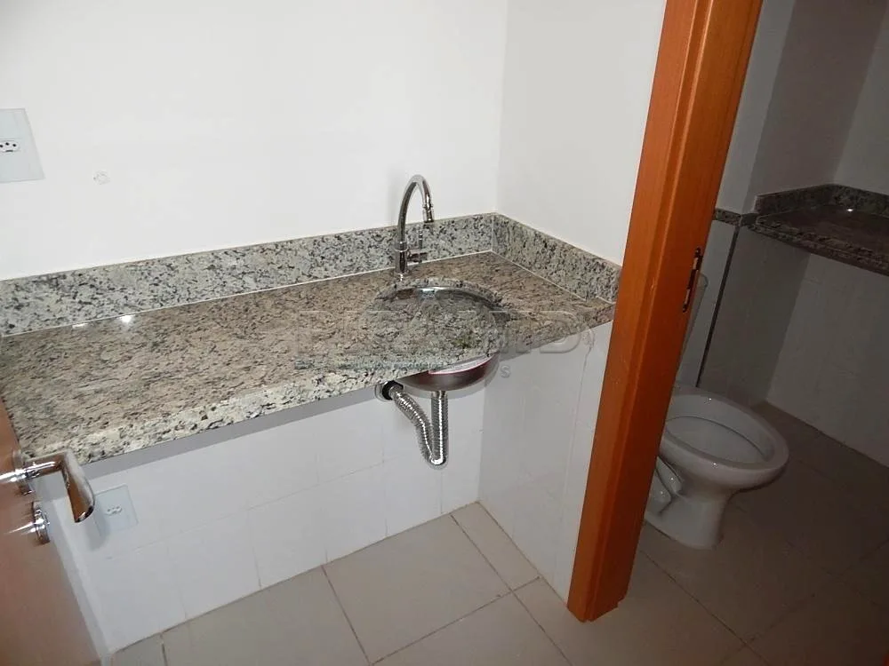 Alugar Comercial / Sala em Ribeir&atilde;o Preto R$ 2.350,00 - Foto 4
