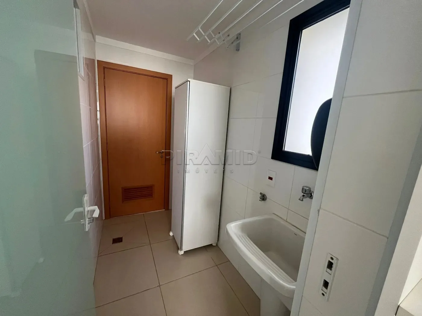 Alugar Apartamento / Padr&atilde;o em Ribeir&atilde;o Preto R$ 3.800,00 - Foto 16