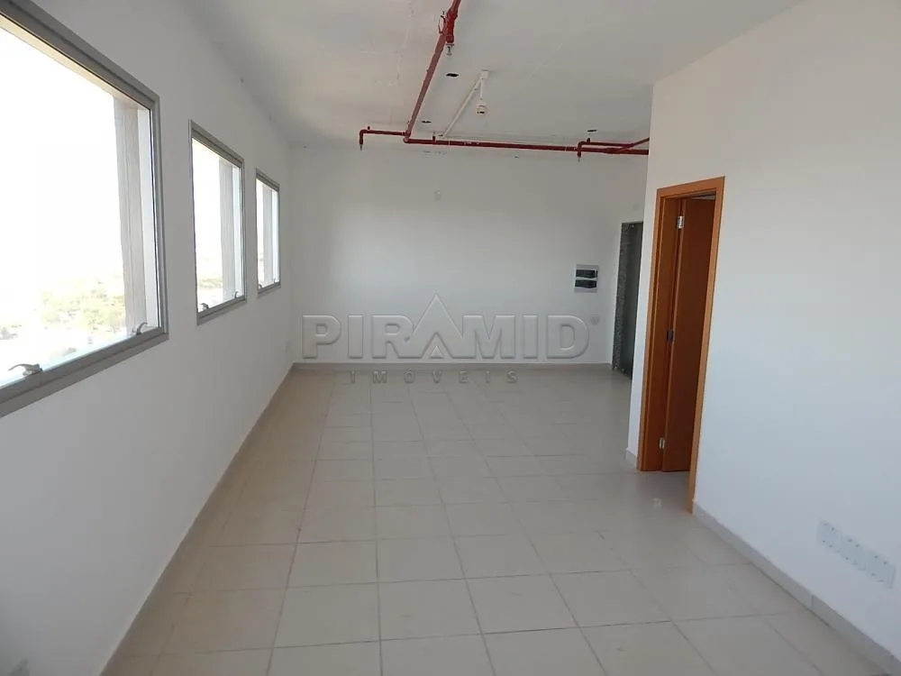 Alugar Comercial / Sala em Ribeir&atilde;o Preto R$ 2.500,00 - Foto 2