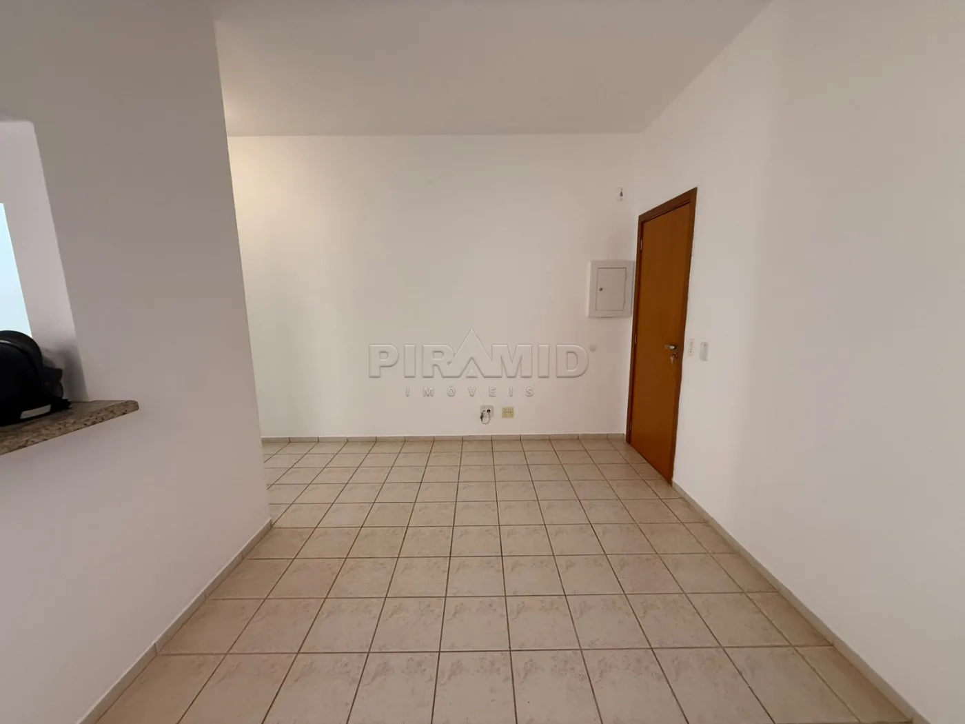 Alugar Apartamento / Padr&atilde;o em Ribeir&atilde;o Preto R$ 1.400,00 - Foto 2