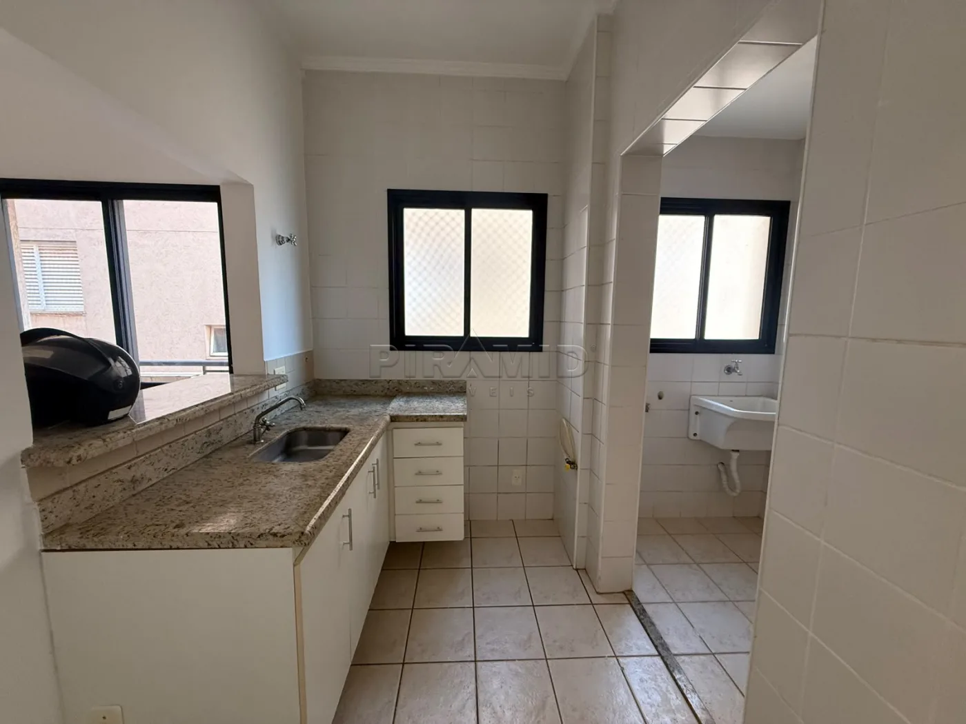 Alugar Apartamento / Padr&atilde;o em Ribeir&atilde;o Preto R$ 1.400,00 - Foto 5