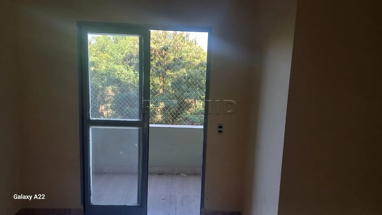 Alugar Apartamento / Padr&atilde;o em Ribeir&atilde;o Preto R$ 600,00 - Foto 2