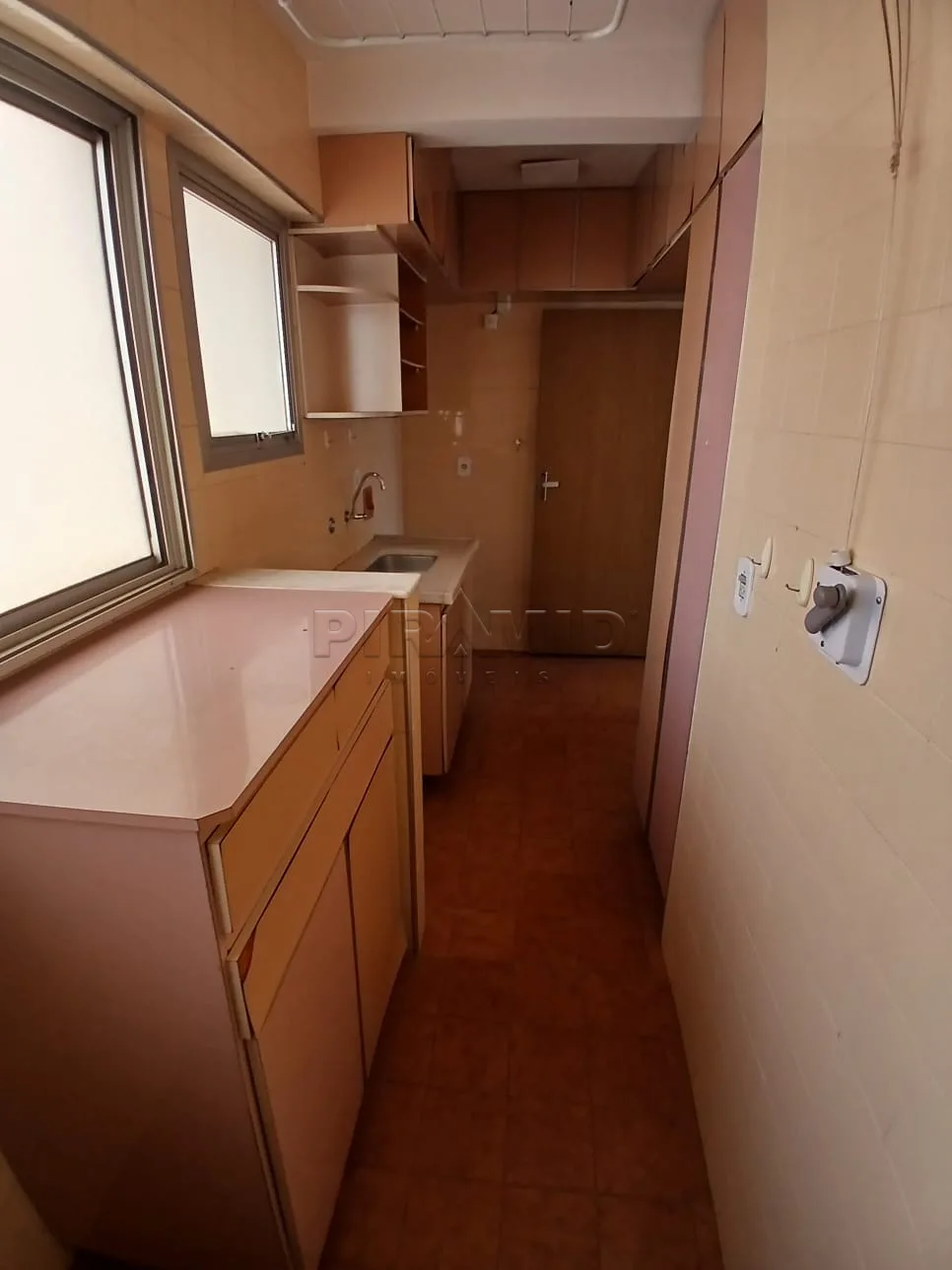 Alugar Apartamento / Padr&atilde;o em Ribeir&atilde;o Preto R$ 1.200,00 - Foto 7