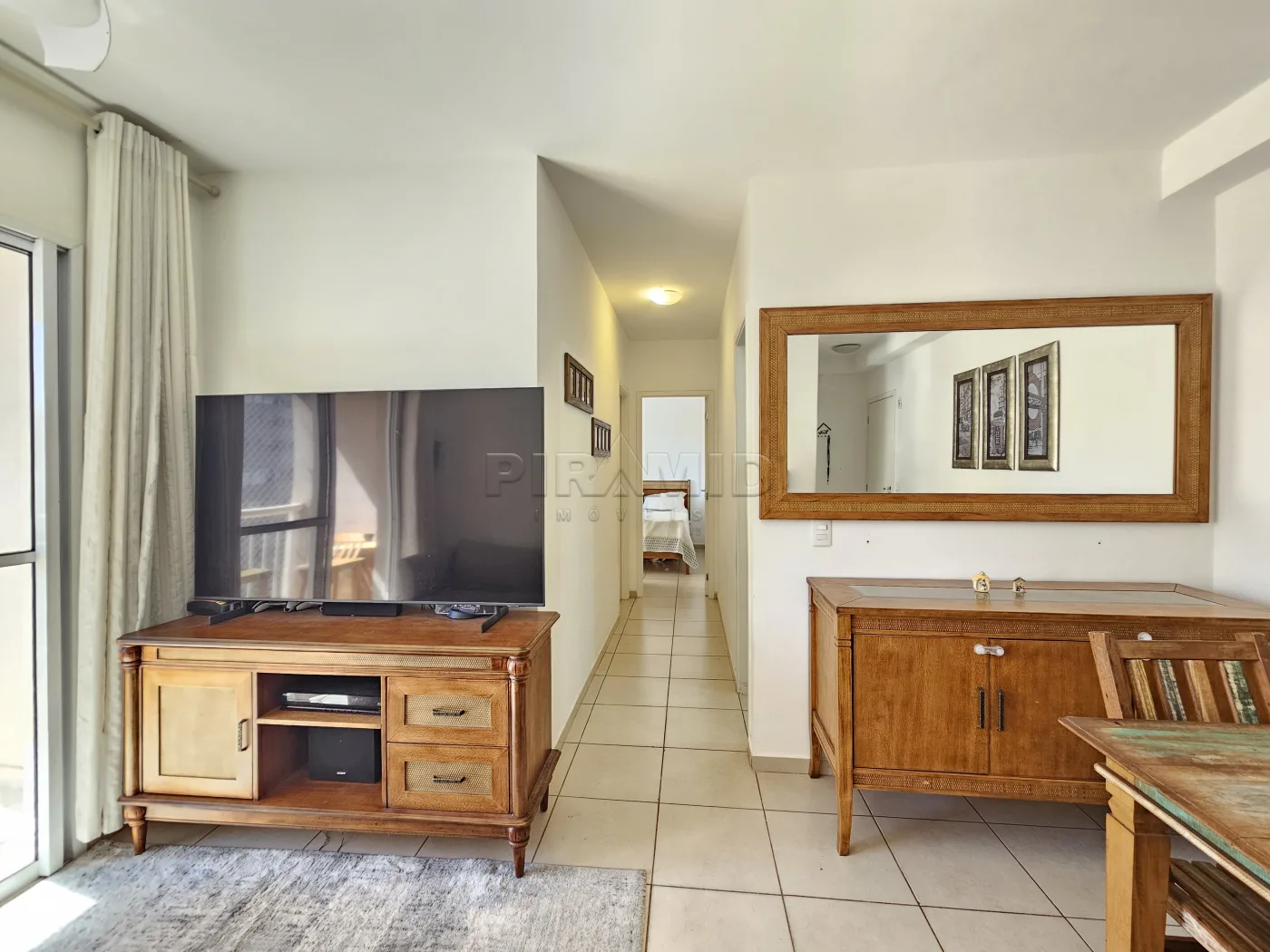Alugar Apartamento / Padr&atilde;o em Ribeir&atilde;o Preto R$ 1.450,00 - Foto 2