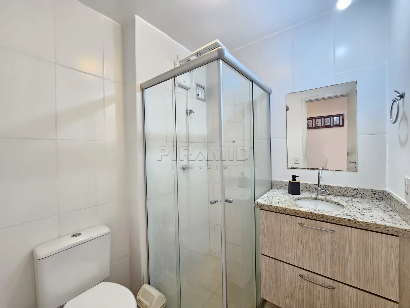 Alugar Apartamento / Padr&atilde;o em Ribeir&atilde;o Preto R$ 1.450,00 - Foto 9