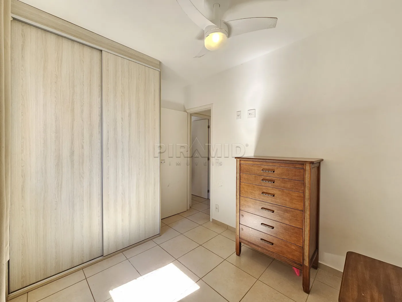 Alugar Apartamento / Padr&atilde;o em Ribeir&atilde;o Preto R$ 1.450,00 - Foto 11