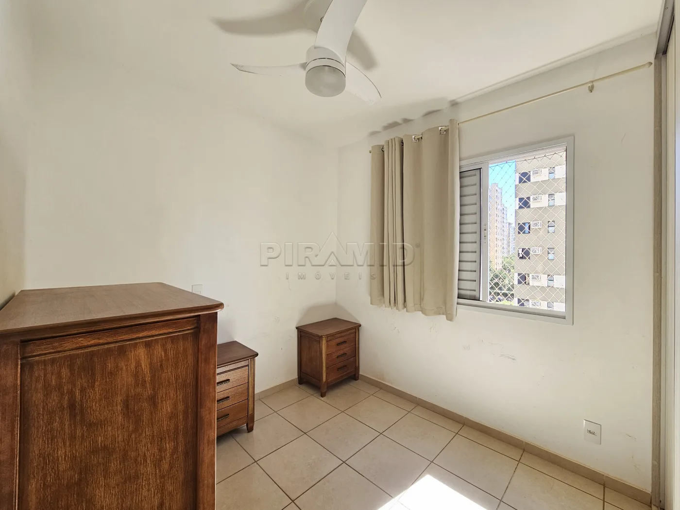Alugar Apartamento / Padr&atilde;o em Ribeir&atilde;o Preto R$ 1.450,00 - Foto 12