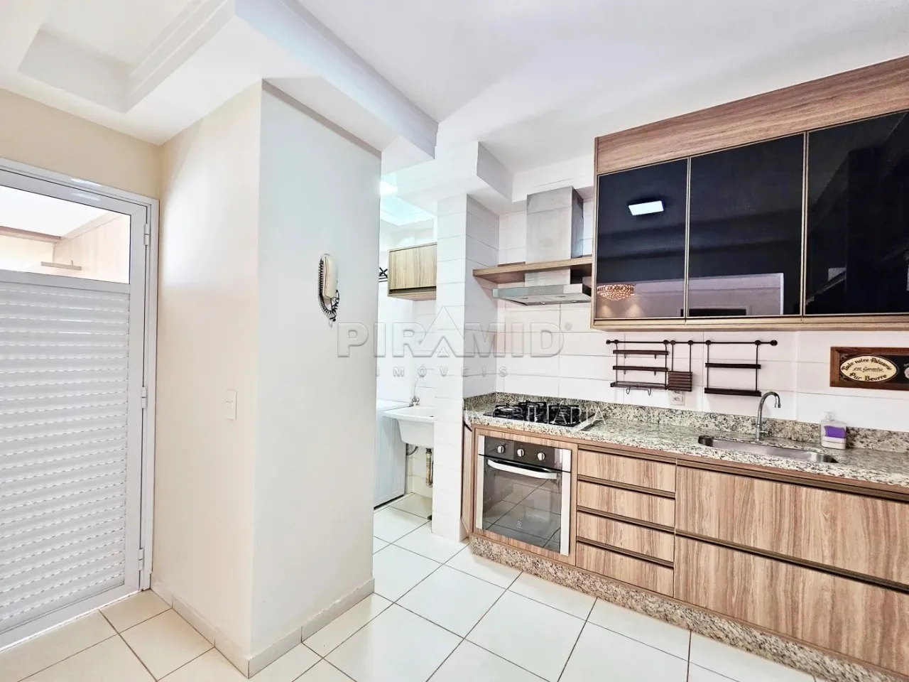 Alugar Apartamento / Padr&atilde;o em Ribeir&atilde;o Preto R$ 4.600,00 - Foto 15