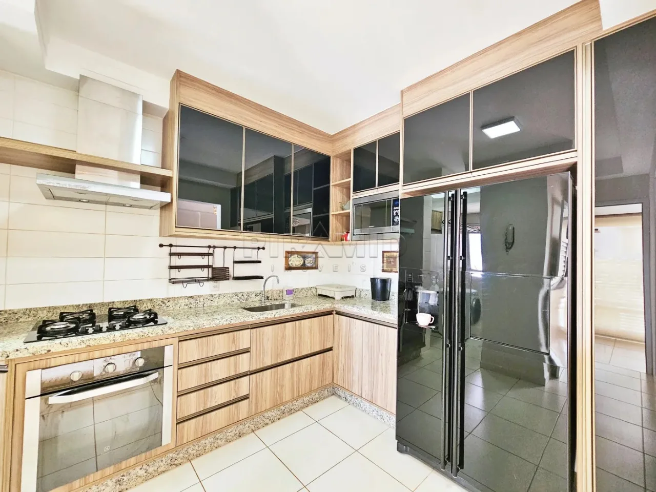 Alugar Apartamento / Padr&atilde;o em Ribeir&atilde;o Preto R$ 4.600,00 - Foto 16