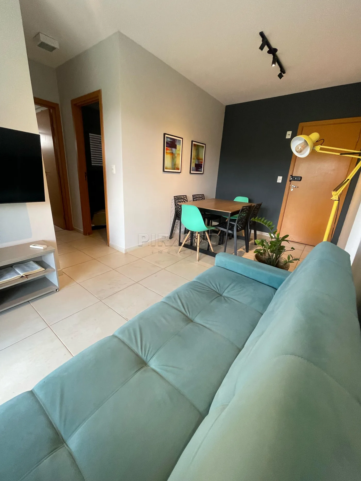 Alugar Apartamento / Padr&atilde;o em Ribeir&atilde;o Preto R$ 1.700,00 - Foto 2