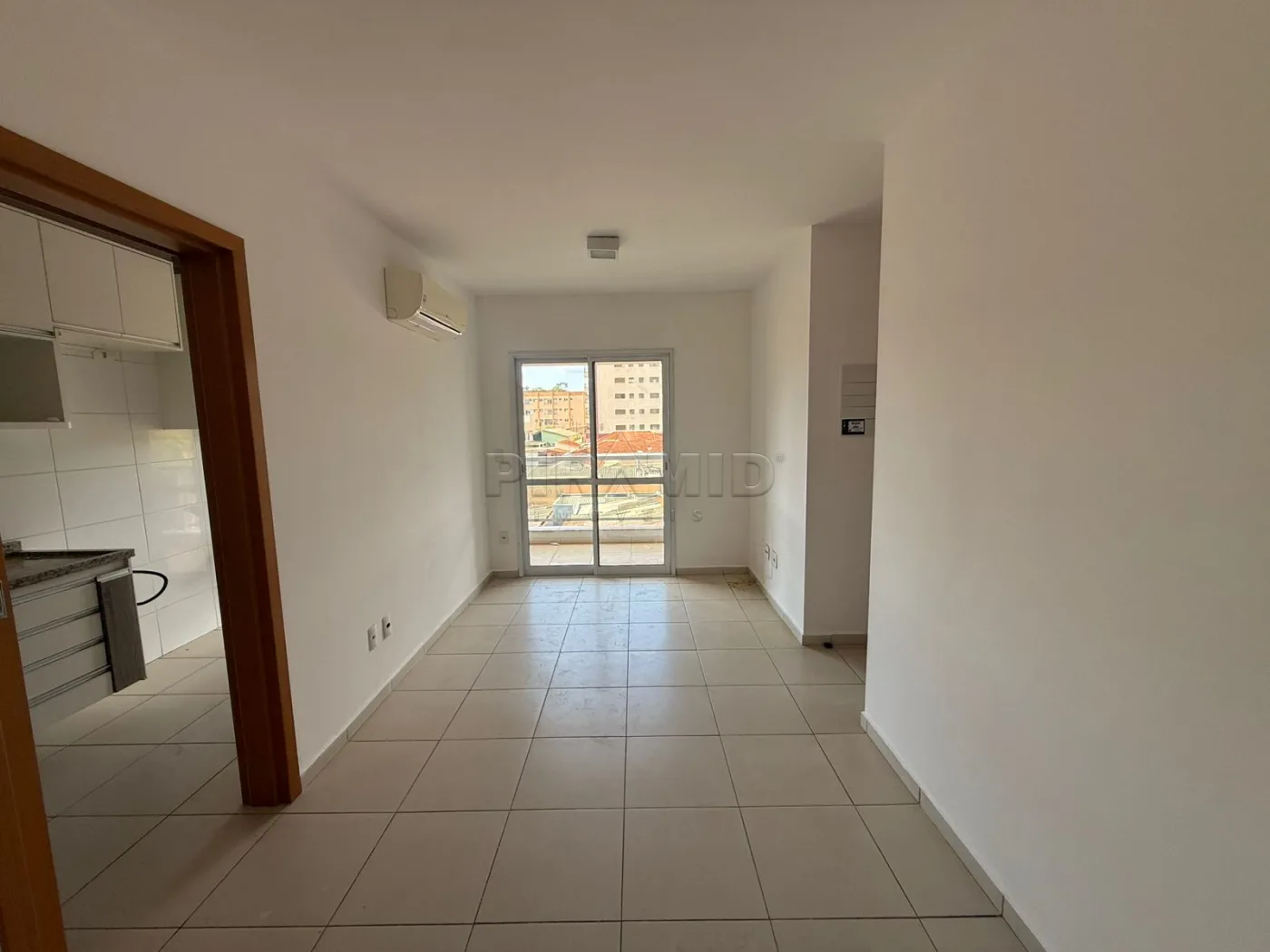 Alugar Apartamento / Padr&atilde;o em Ribeir&atilde;o Preto R$ 2.500,00 - Foto 1