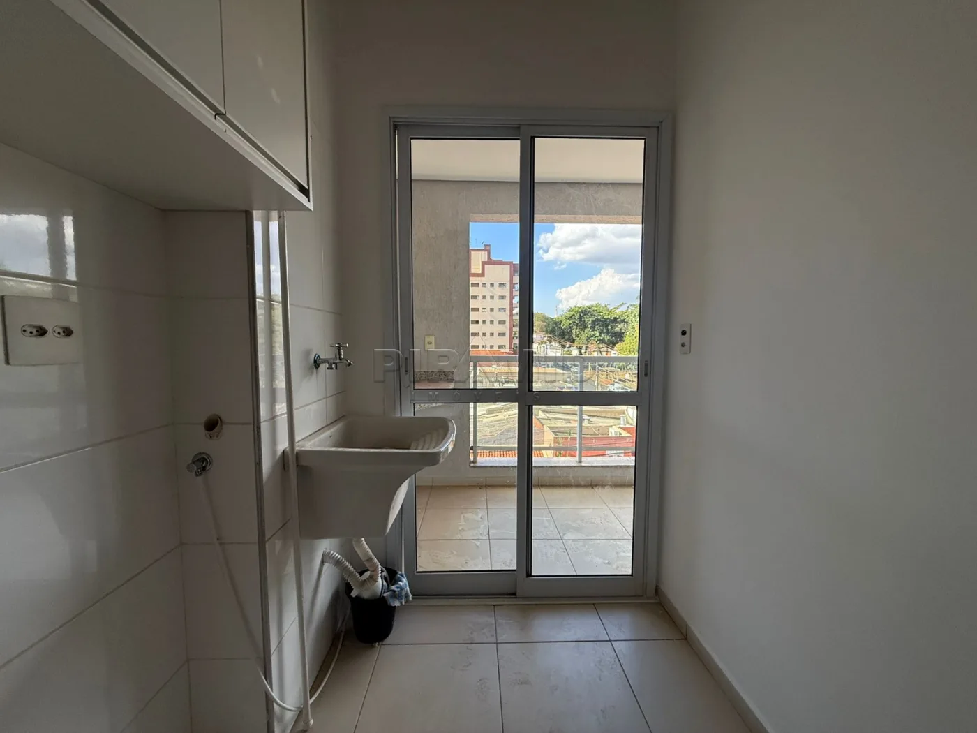 Alugar Apartamento / Padr&atilde;o em Ribeir&atilde;o Preto R$ 2.500,00 - Foto 9