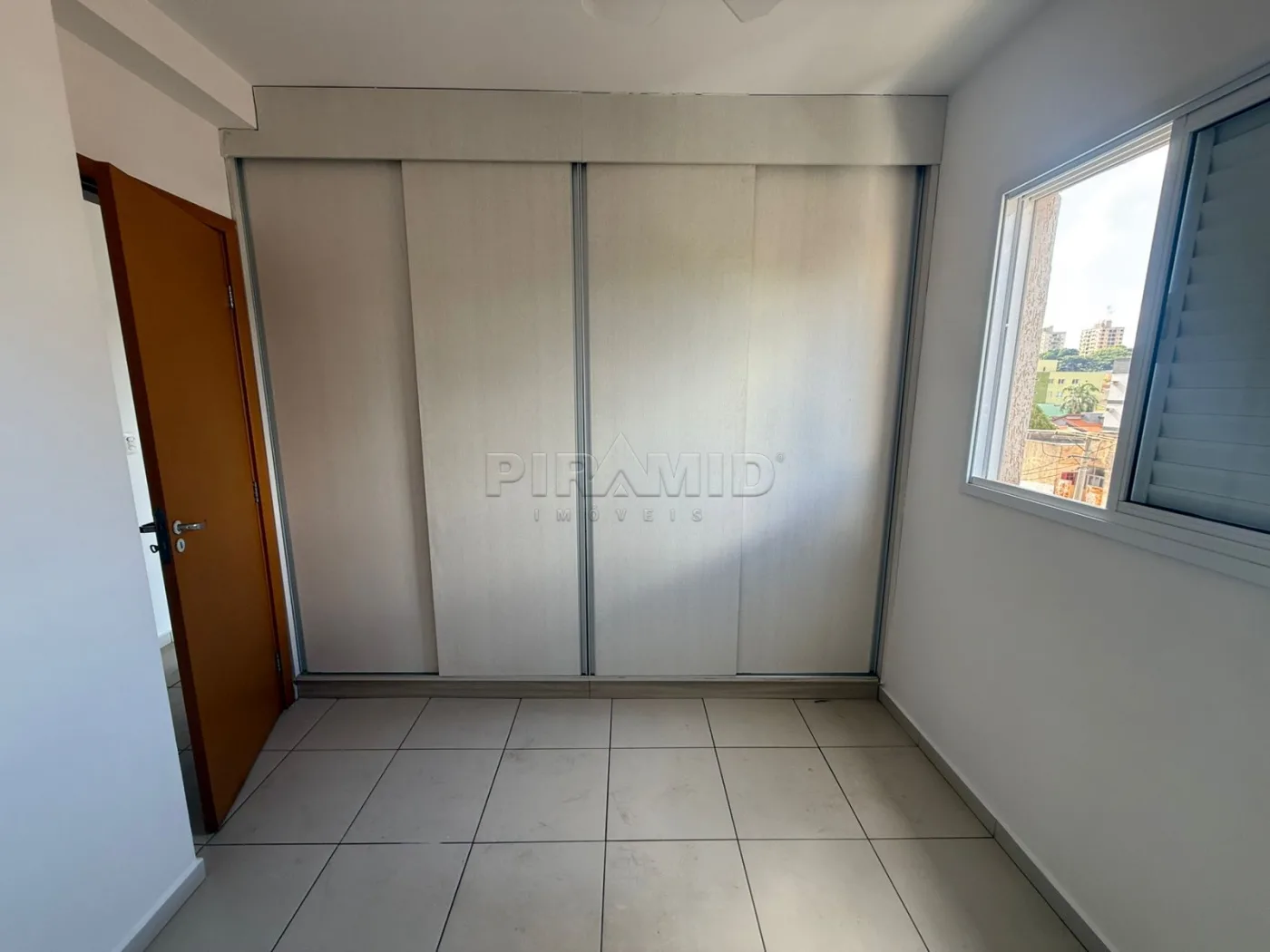 Alugar Apartamento / Padr&atilde;o em Ribeir&atilde;o Preto R$ 2.500,00 - Foto 17