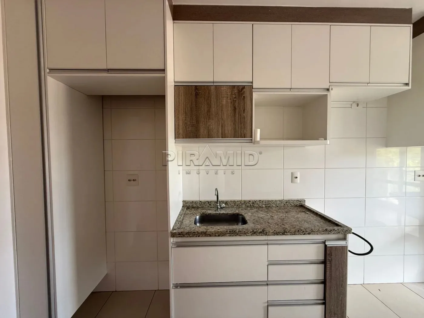 Alugar Apartamento / Padr&atilde;o em Ribeir&atilde;o Preto R$ 2.500,00 - Foto 12