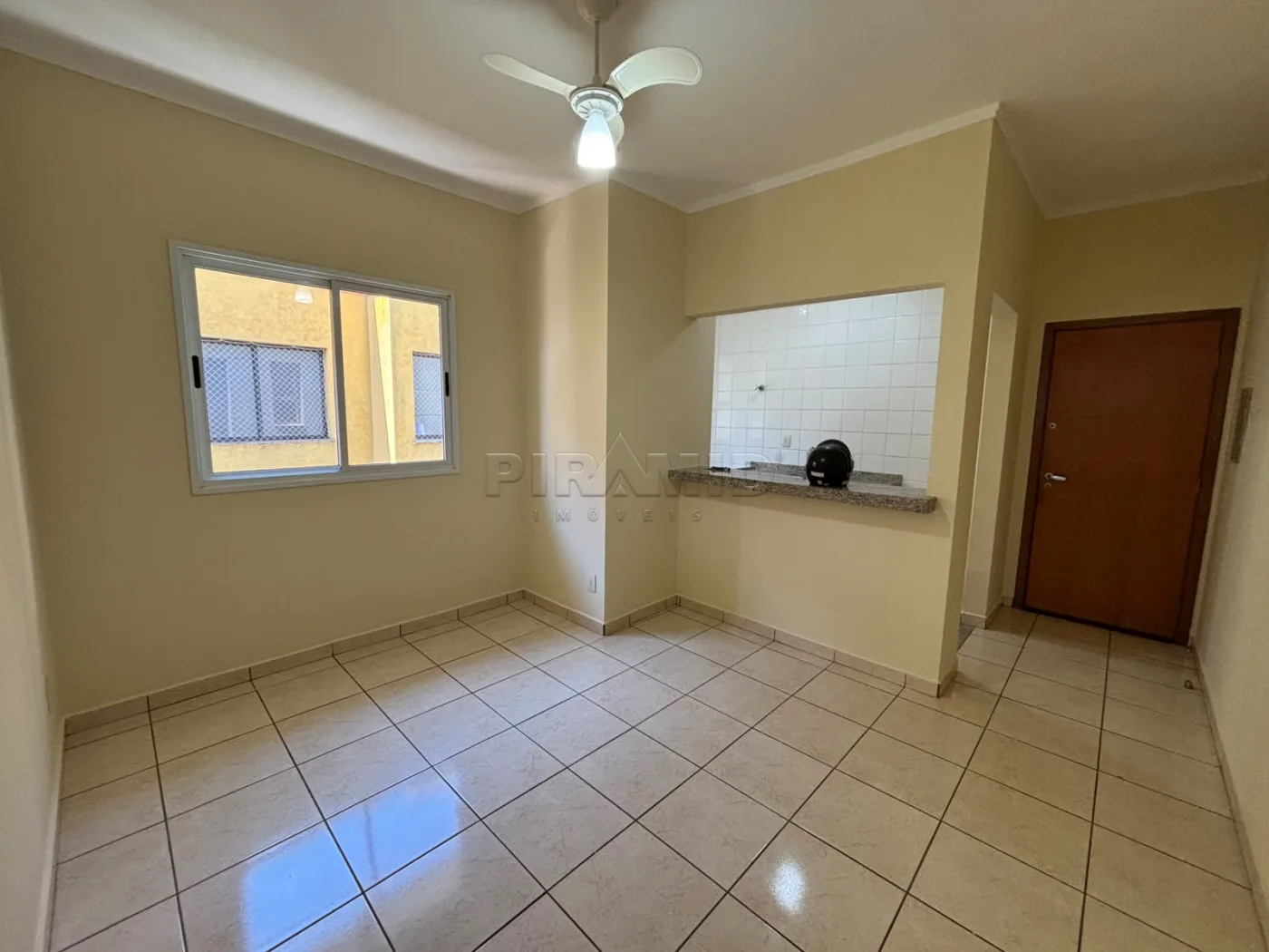 Alugar Apartamento / Padr&atilde;o em Ribeir&atilde;o Preto R$ 820,00 - Foto 3