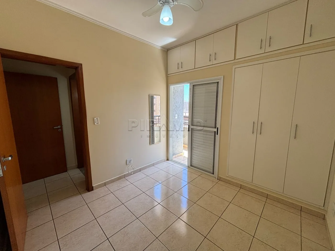 Alugar Apartamento / Padr&atilde;o em Ribeir&atilde;o Preto R$ 820,00 - Foto 6