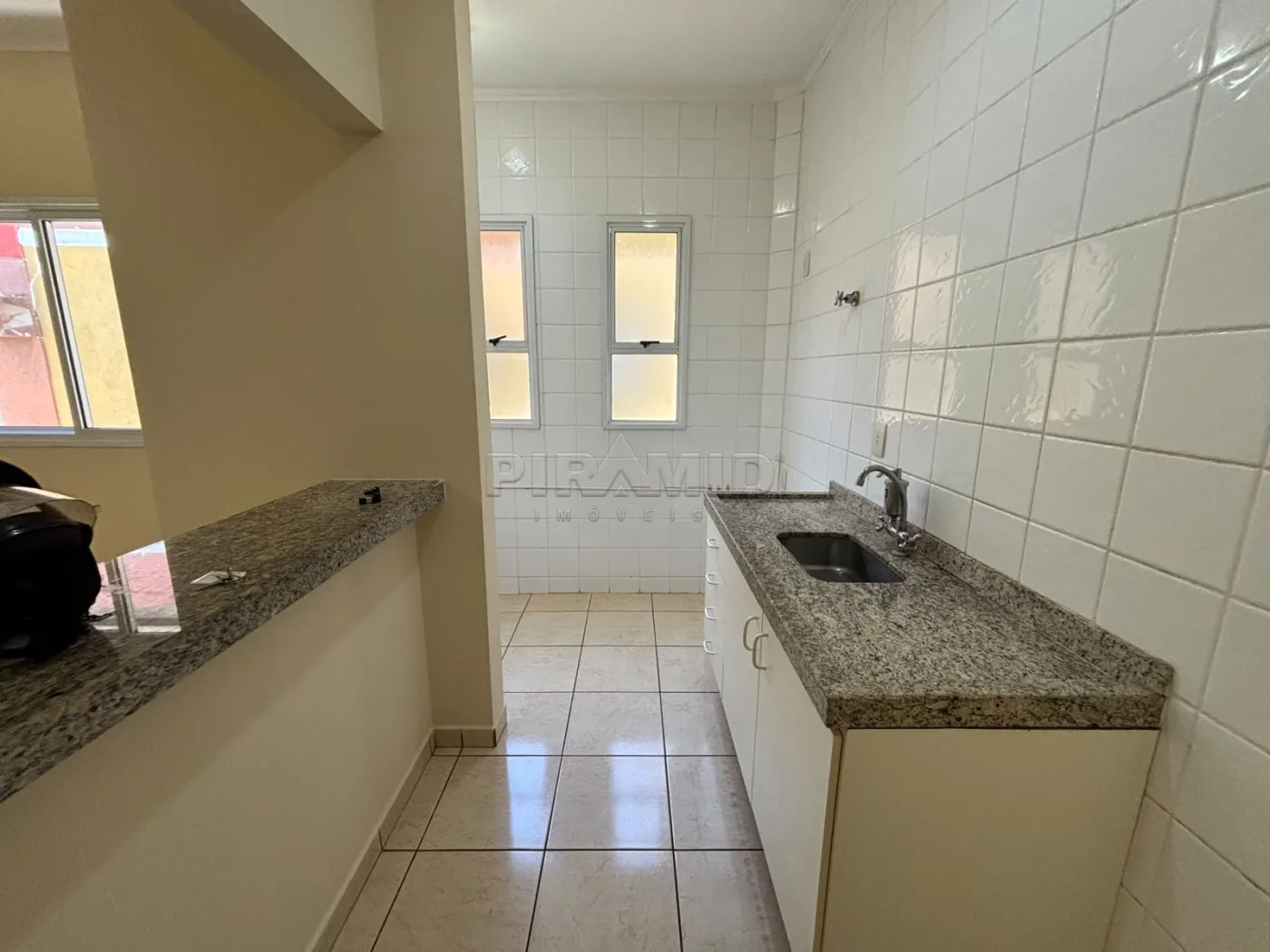 Alugar Apartamento / Padr&atilde;o em Ribeir&atilde;o Preto R$ 820,00 - Foto 9