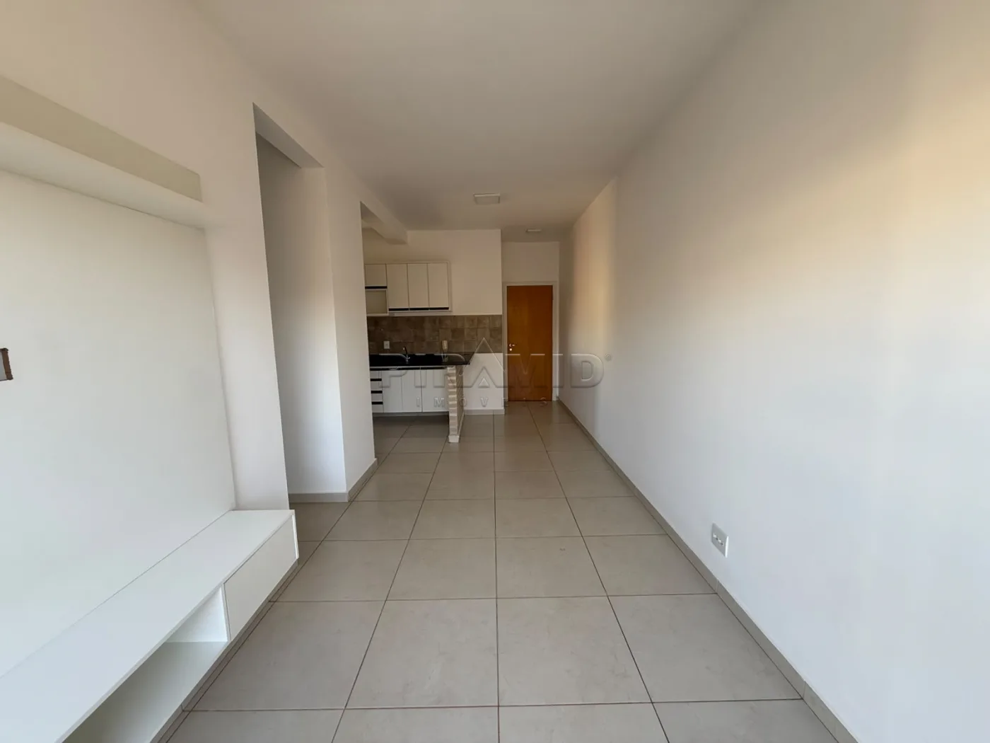 Alugar Apartamento / Padr&atilde;o em Ribeir&atilde;o Preto R$ 2.100,00 - Foto 2