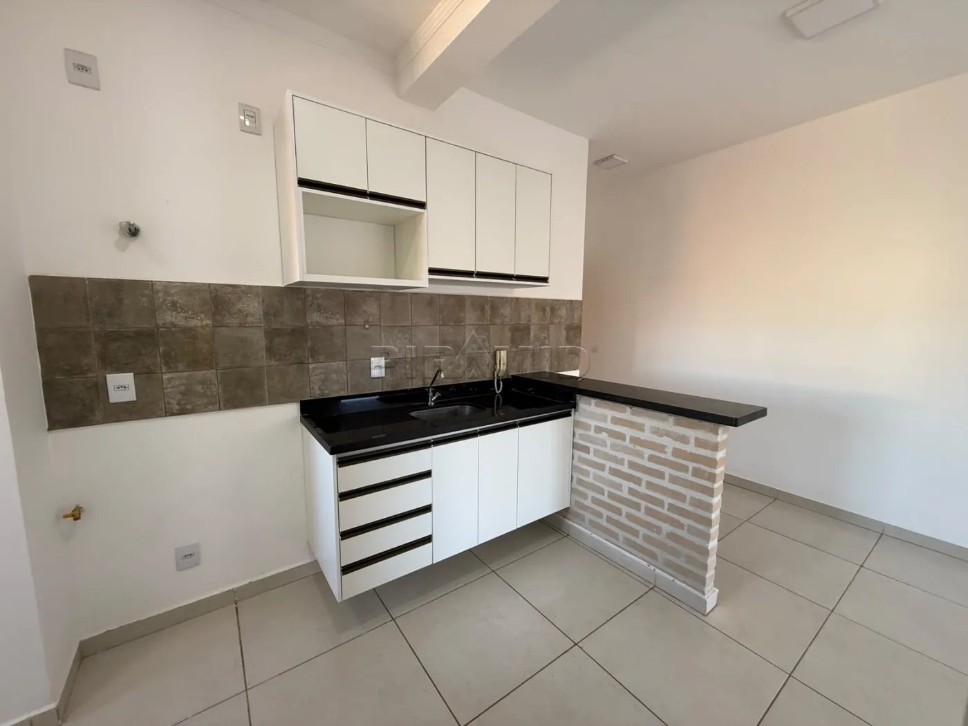 Alugar Apartamento / Padr&atilde;o em Ribeir&atilde;o Preto R$ 2.100,00 - Foto 4
