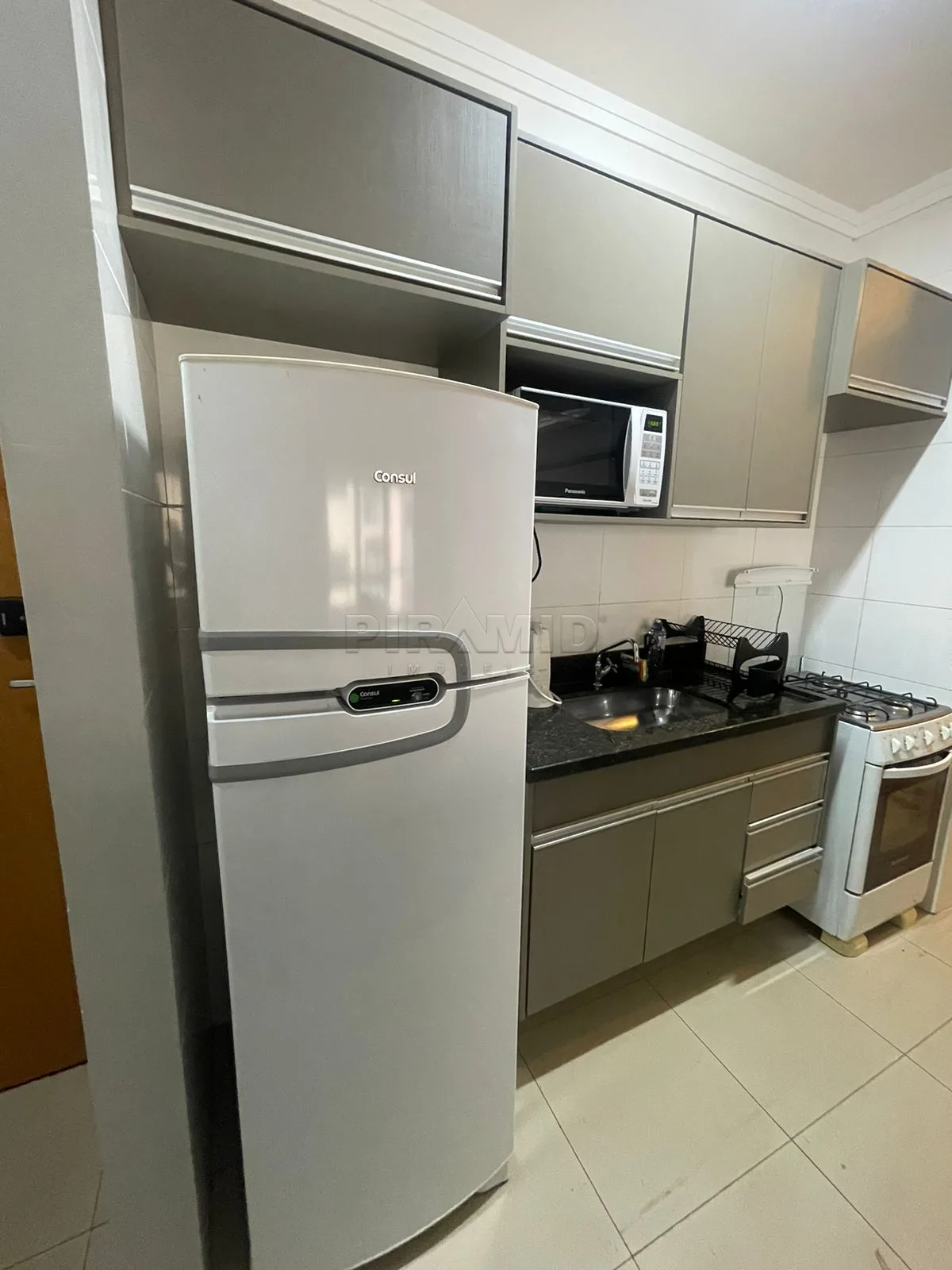 Alugar Apartamento / Kitchnet em Ribeir&atilde;o Preto R$ 1.800,00 - Foto 11