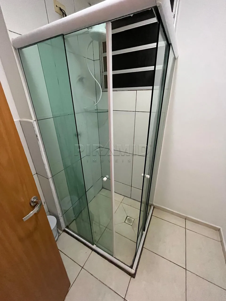 Alugar Apartamento / Padr&atilde;o em Ribeir&atilde;o Preto R$ 1.650,00 - Foto 9