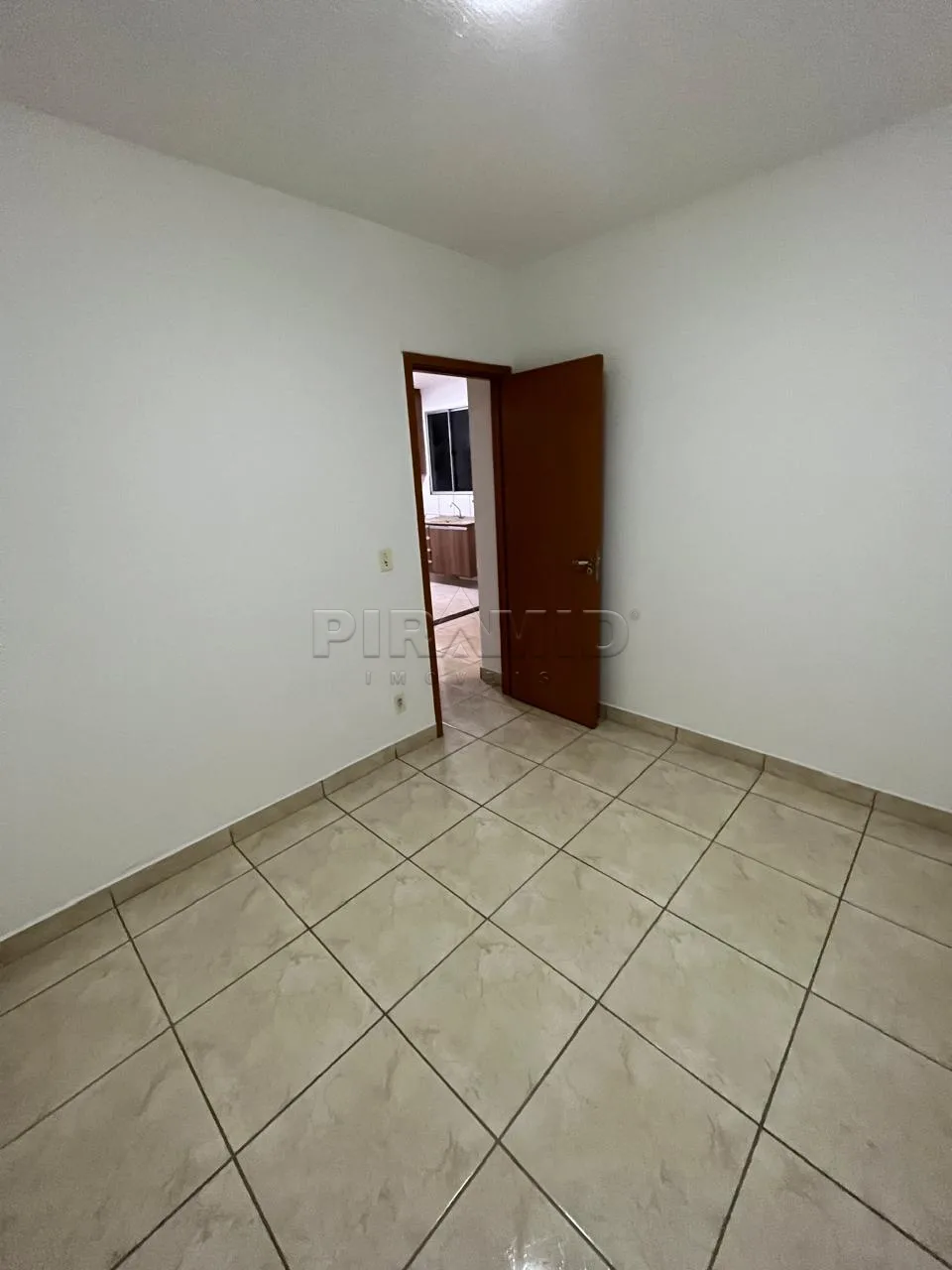 Alugar Apartamento / Padr&atilde;o em Ribeir&atilde;o Preto R$ 1.650,00 - Foto 8