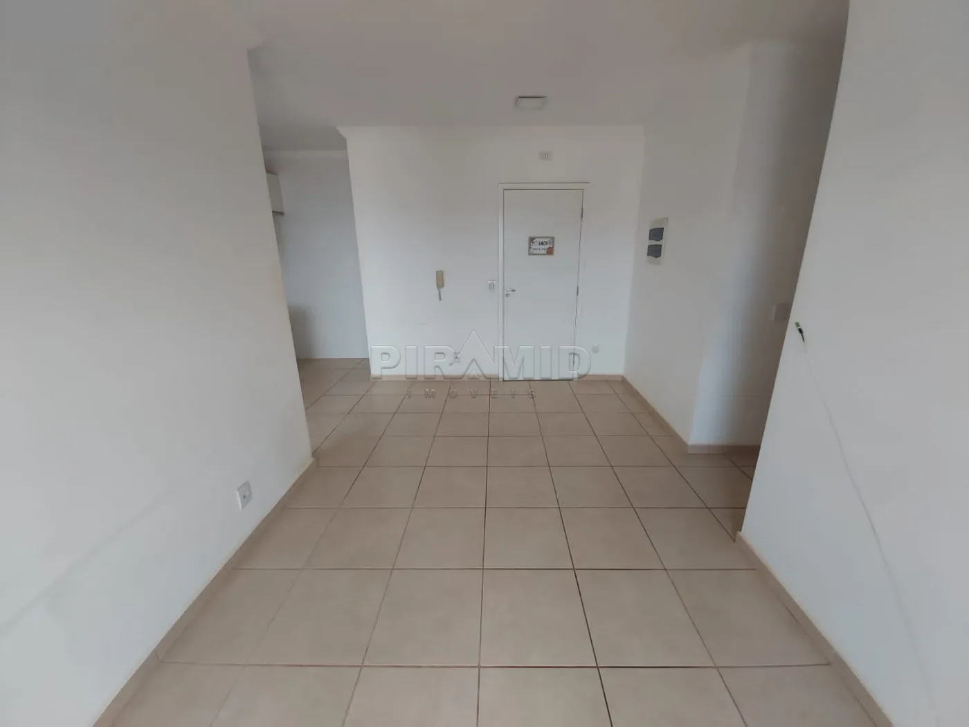 Alugar Apartamento / Padr&atilde;o em Ribeir&atilde;o Preto R$ 1.200,00 - Foto 3