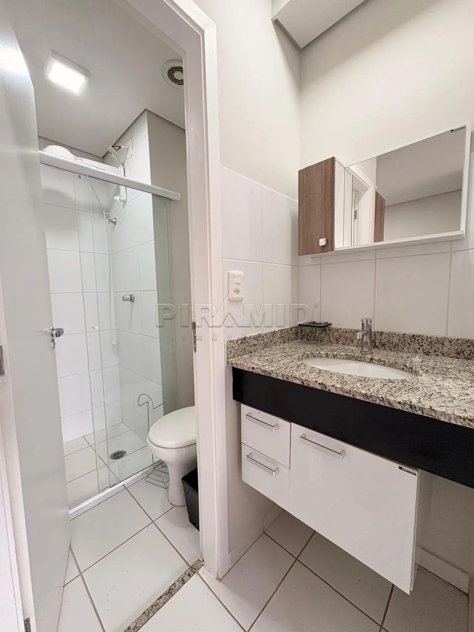 Alugar Apartamento / Padr&atilde;o em Ribeir&atilde;o Preto R$ 1.600,00 - Foto 5