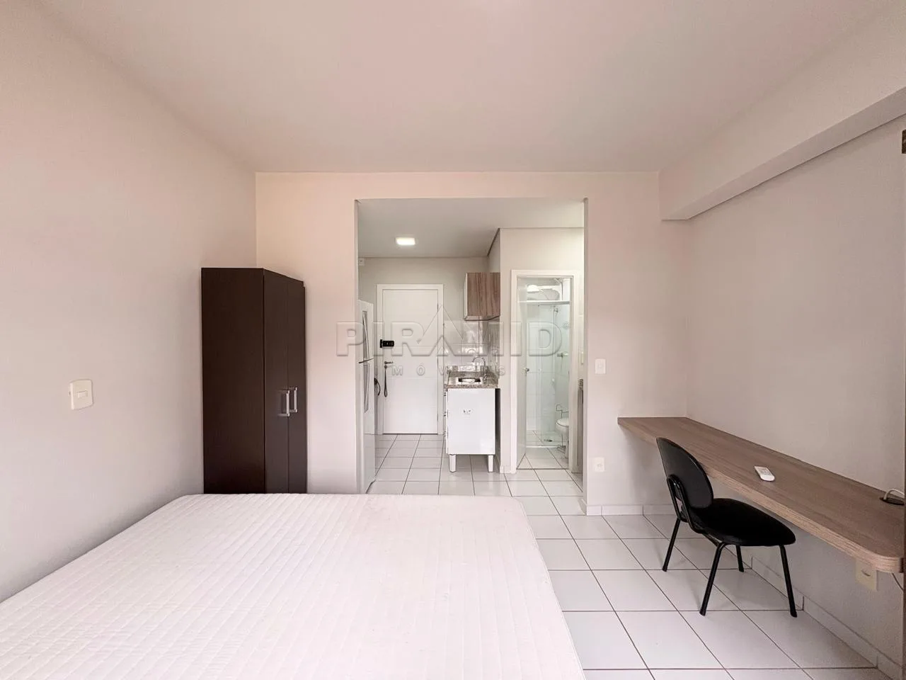 Alugar Apartamento / Padr&atilde;o em Ribeir&atilde;o Preto R$ 1.600,00 - Foto 7