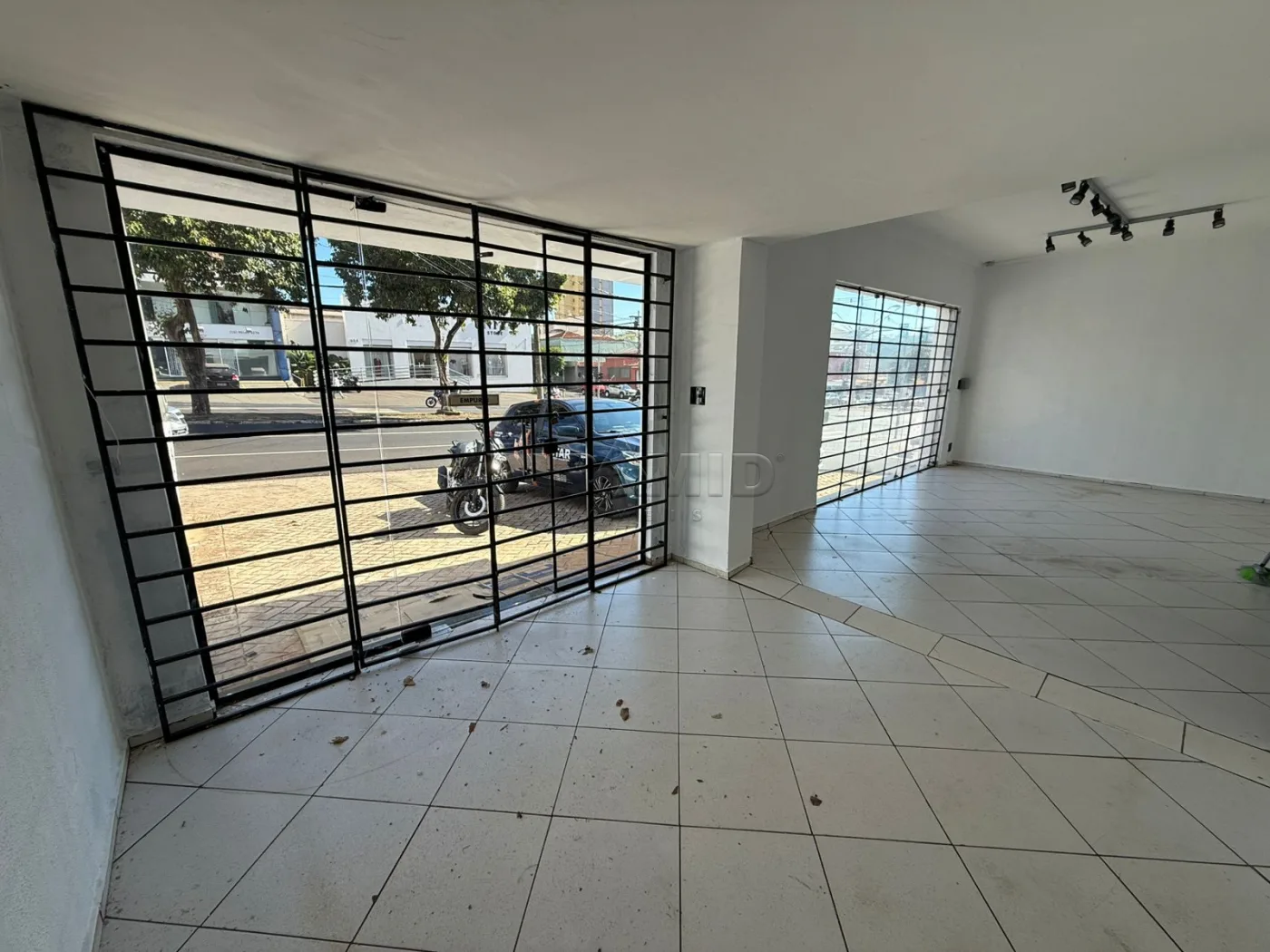 Alugar Comercial / Casa em Ribeir&atilde;o Preto R$ 6.500,00 - Foto 2