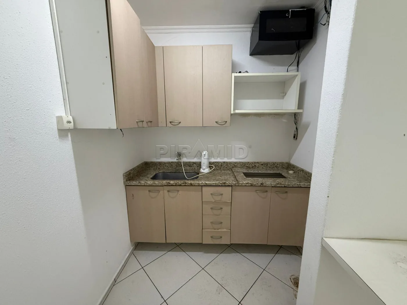 Alugar Comercial / Casa em Ribeir&atilde;o Preto R$ 6.500,00 - Foto 6