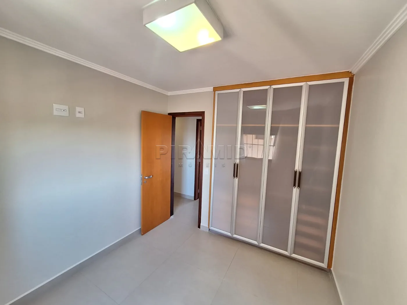 Alugar Apartamento / Padr&atilde;o em Ribeir&atilde;o Preto R$ 3.300,00 - Foto 14