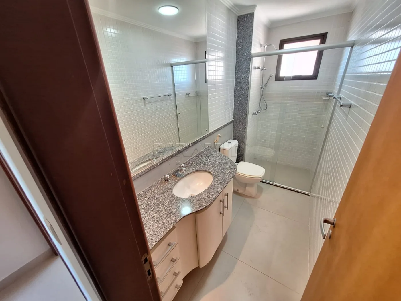 Alugar Apartamento / Padr&atilde;o em Ribeir&atilde;o Preto R$ 3.300,00 - Foto 15