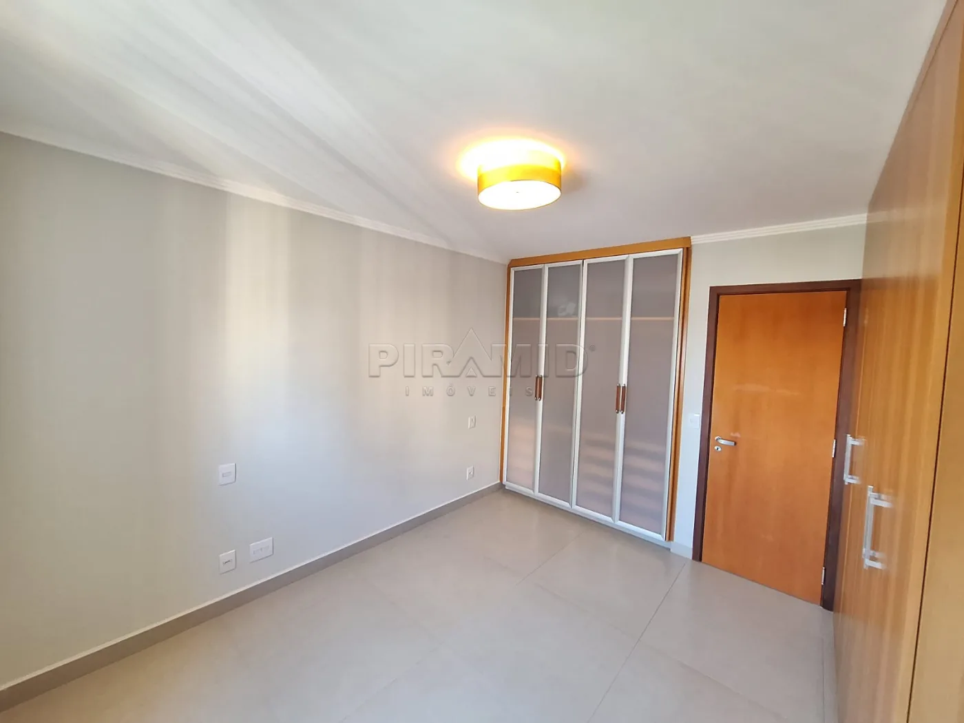 Alugar Apartamento / Padr&atilde;o em Ribeir&atilde;o Preto R$ 3.300,00 - Foto 18