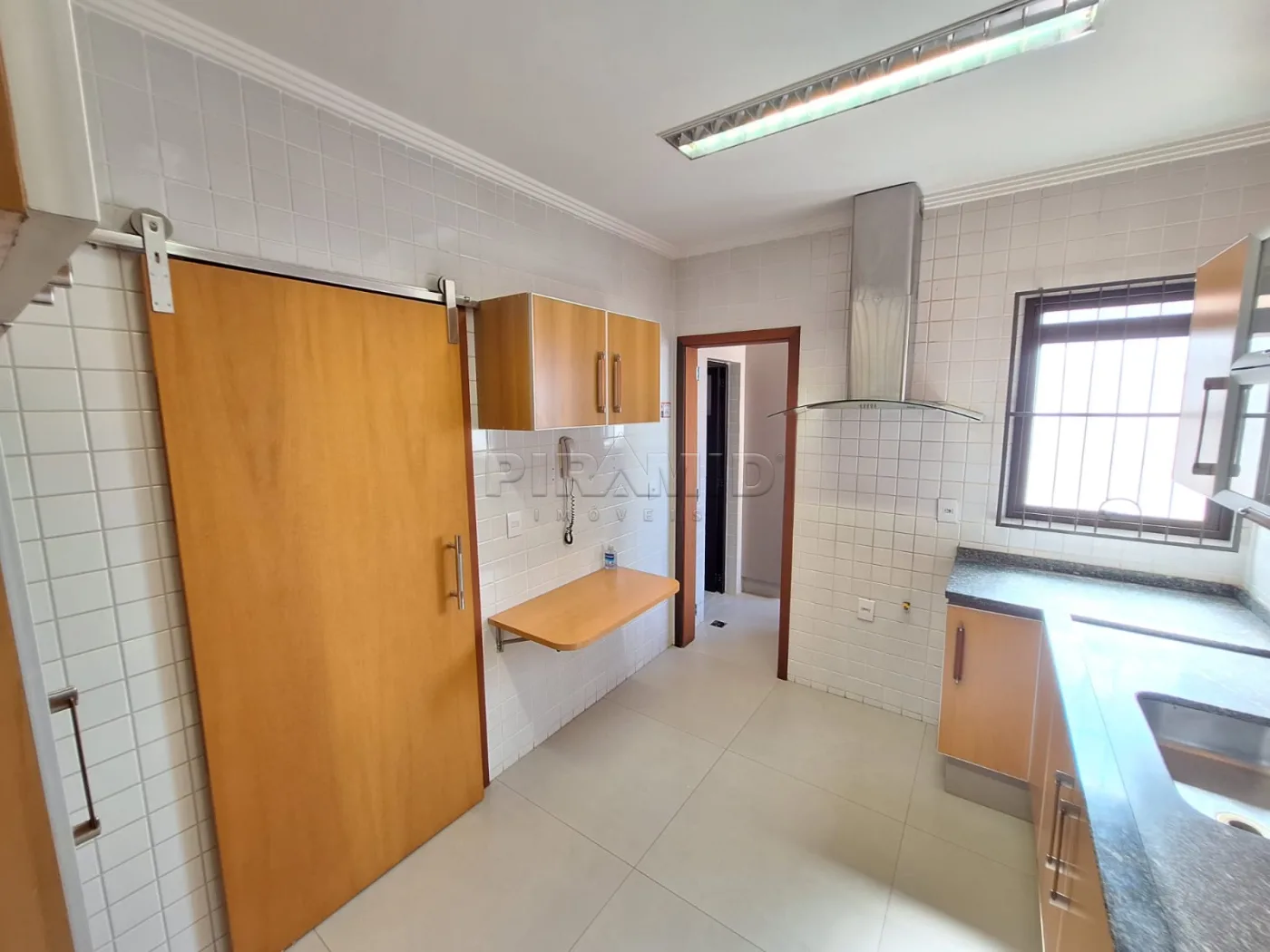Alugar Apartamento / Padr&atilde;o em Ribeir&atilde;o Preto R$ 3.300,00 - Foto 22