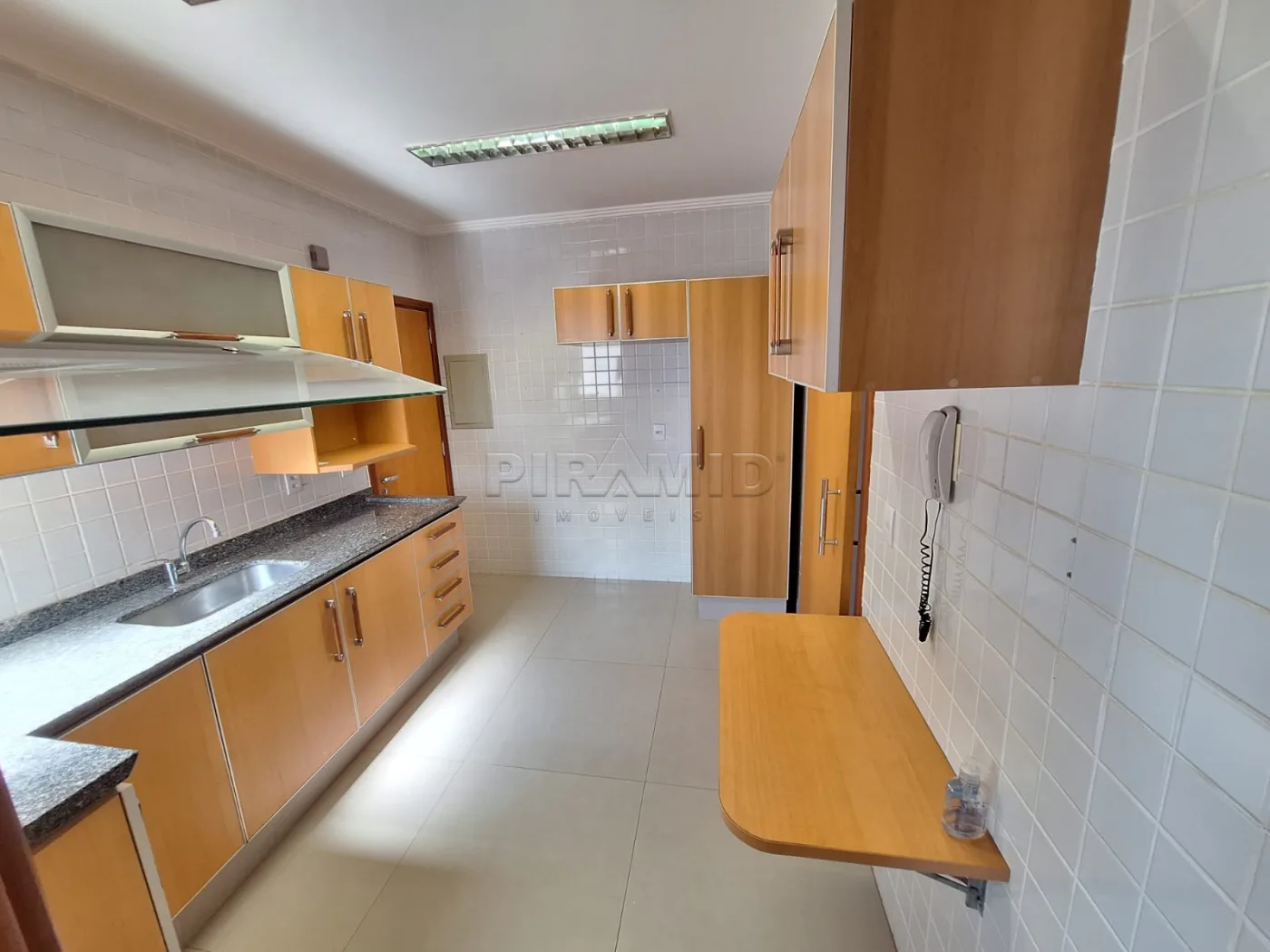 Alugar Apartamento / Padr&atilde;o em Ribeir&atilde;o Preto R$ 3.300,00 - Foto 24