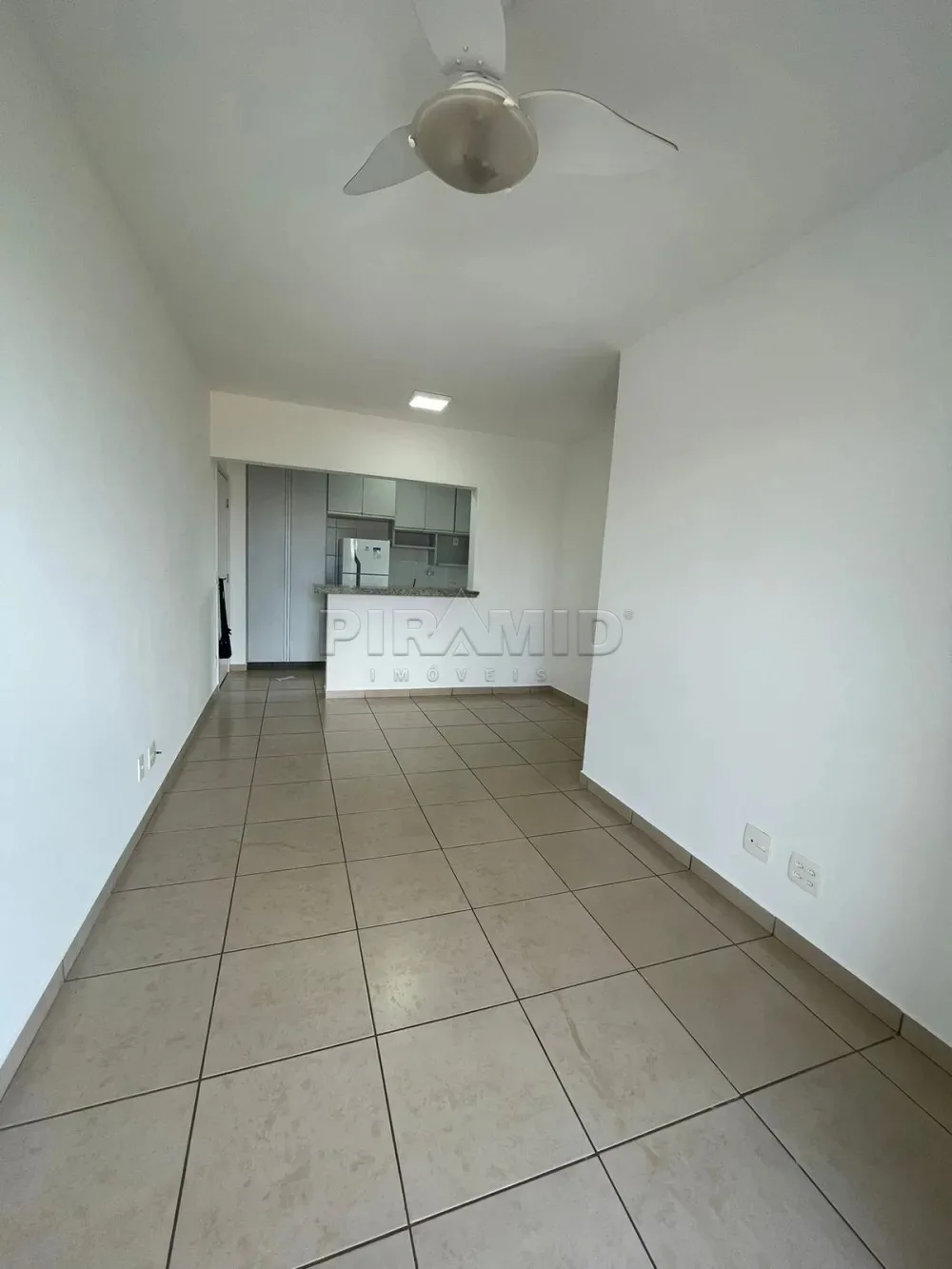 Alugar Apartamento / Padr&atilde;o em Ribeir&atilde;o Preto R$ 2.000,00 - Foto 3