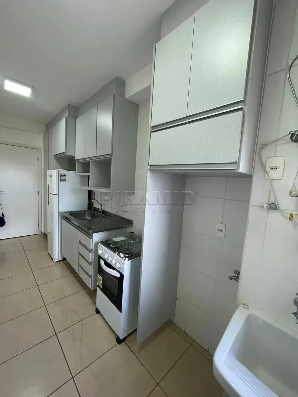 Alugar Apartamento / Padr&atilde;o em Ribeir&atilde;o Preto R$ 2.000,00 - Foto 8